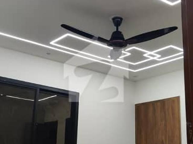 Beautifully renovated 3 bed flat for sale in block 13 a, gulshan e iqal