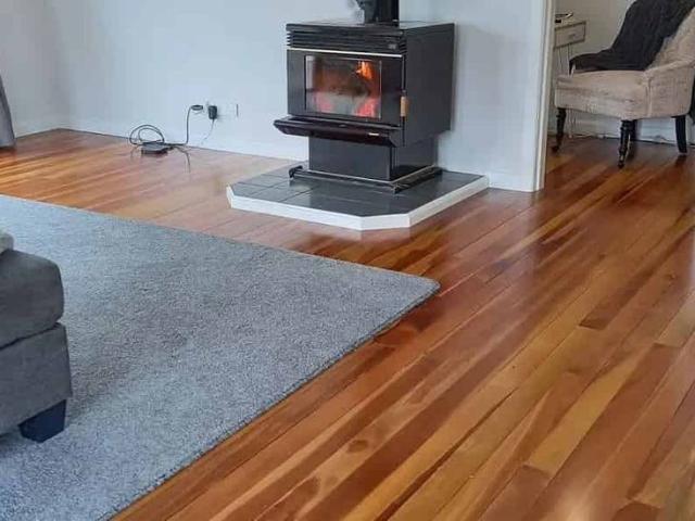 Beautifully Renovated 3bdm home