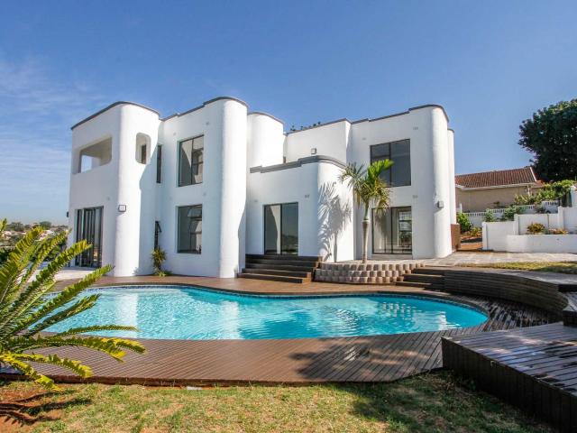 Beautifully renovated 6 bedroom home with breath taking sea views