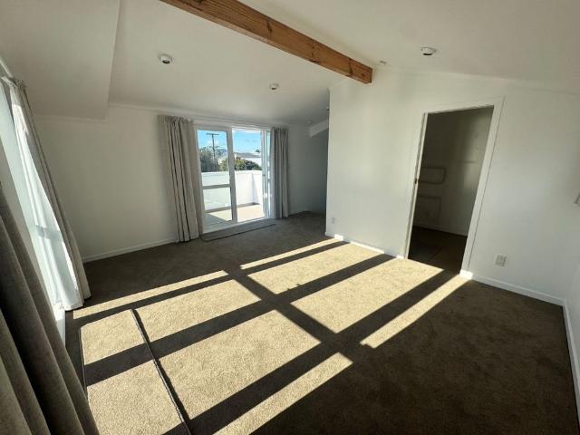 Beautifully Renovated Coastal Living