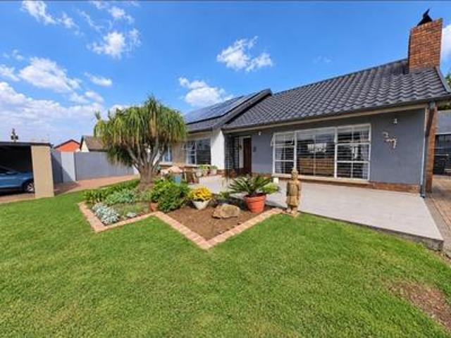 beautifully renovated family home wi.