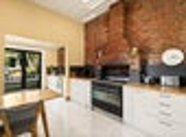 Beautifully Renovated in Opoho