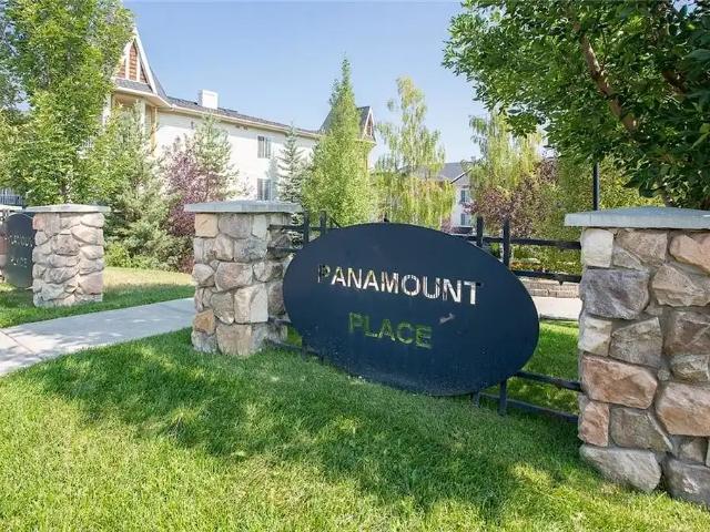 Beautifully Renovated TOP Floor all Utils incl + U/G Parking & Storage locker