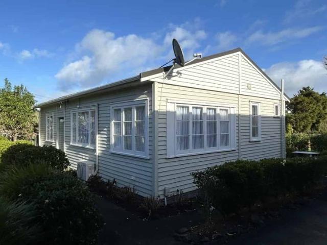 Beautifully Refreshed Character Home in the Heart of Maungaturoto