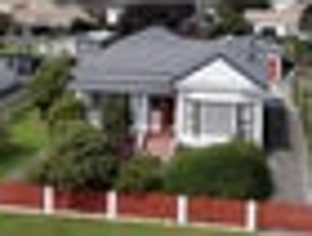 Beautifully restored villa in the heart of town