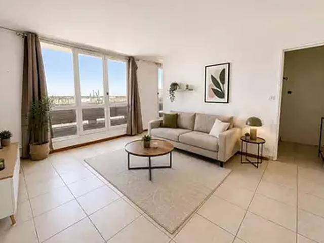 Beauvais 60000 Achat / Vente appartement 1 pièce t1 au dernier étage balcon