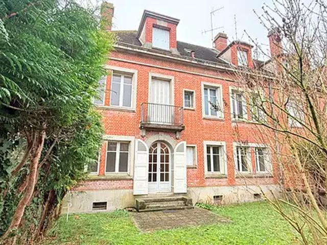 Beauvais 60000 Achat / Vente maison 11 pièces t11 au dernier étage cave