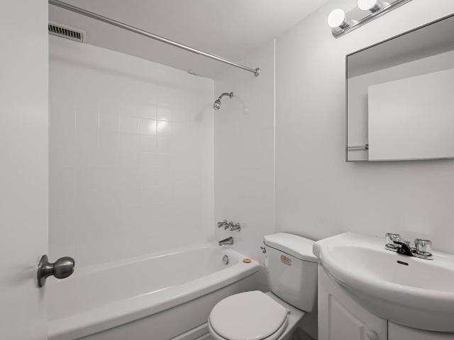 Beauview Place 2 Bedroom Apartment for Rent at 703 14 Ave Sw, Calgary, AB T2R 0N2 Beltline