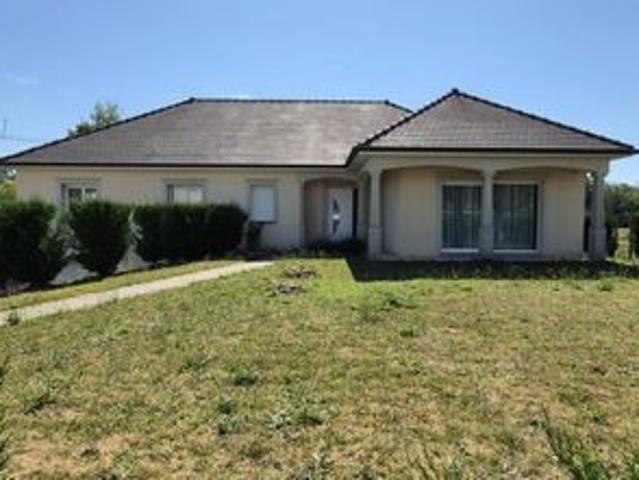 Beaux volumes 5 chambres Vue dégagée