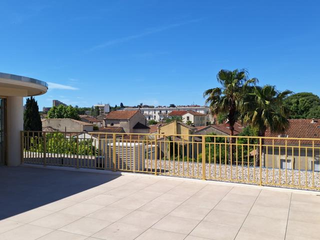 BEAUX ARTS F4 + Terrasse 60 m2