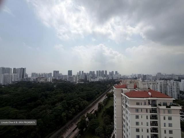 Beaverton Court D10, Condominium