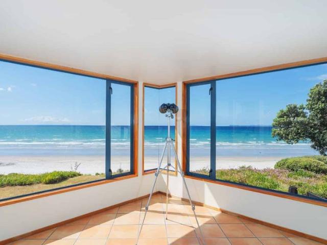 BEACH FRONT BLISS