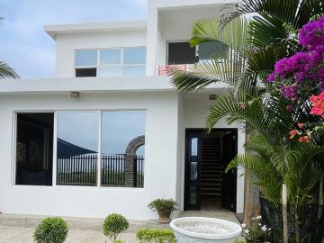 Beach front home with Pool San Jacinto: Se Vende Casa Frente al Mar en La Boca