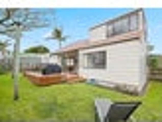 Beach Haven, 4 bedrooms, $765 pw