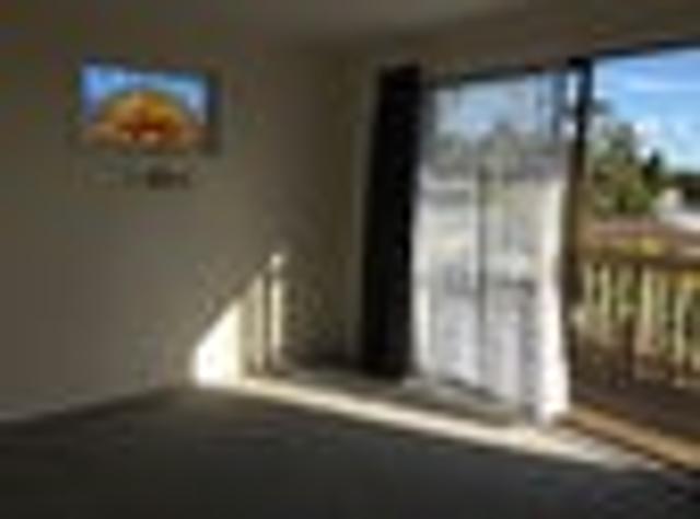 Beach Haven, 4 bedrooms, $800 pw