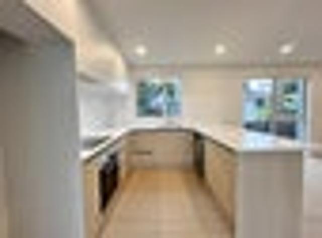 Beach Haven, 2 bedrooms, $640 pw