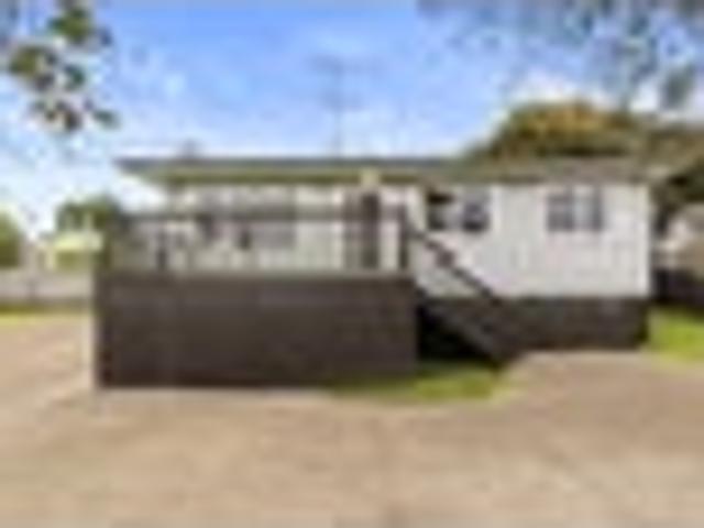 Beach Haven, 3 bedrooms, $650 pw
