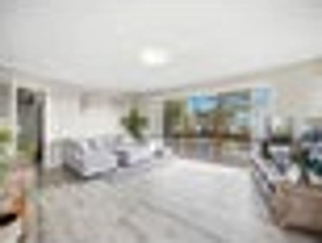 Beach Haven, 3 bedrooms, $650 pw