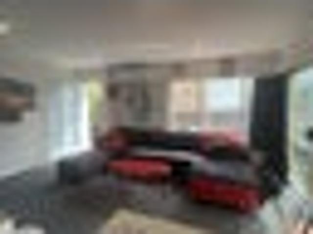 Beach Haven, 2 bedrooms, $680 pw