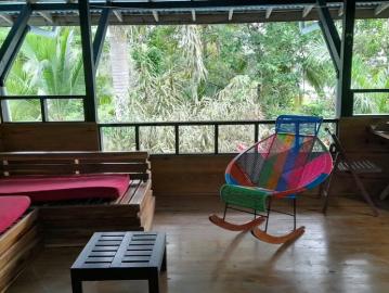 Beach house for sale isla colon bocas del toro | 2 recámaras por 320000.00 en Isla Colón