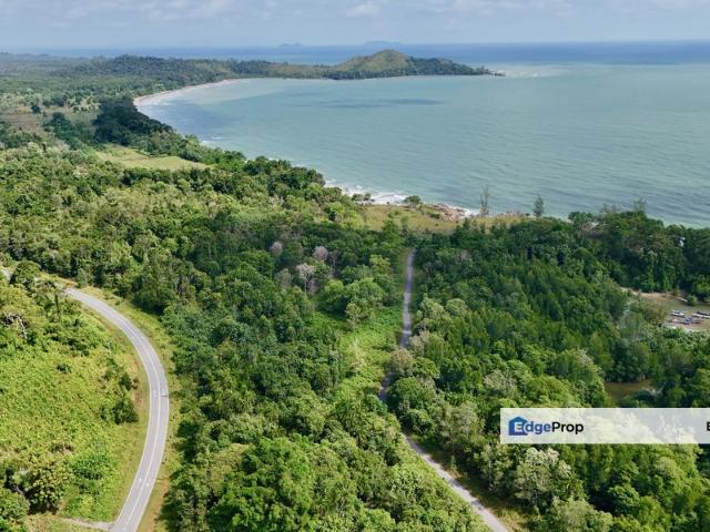 Beach Land, Pandan Beach, Lundu