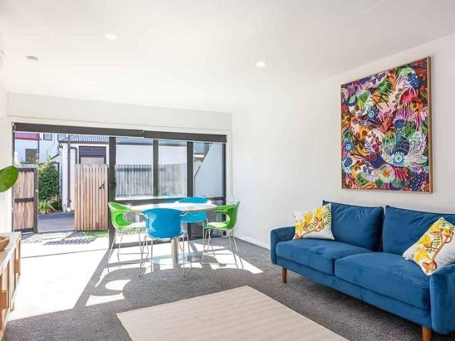 Beach Living without Beach Price!