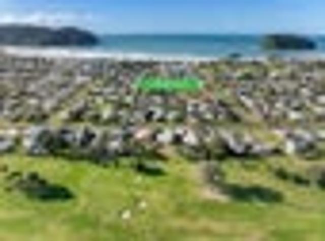 Beach or Golf ? Have Both !