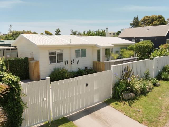 Beach Style Living in Papamoa Papamoa Beach