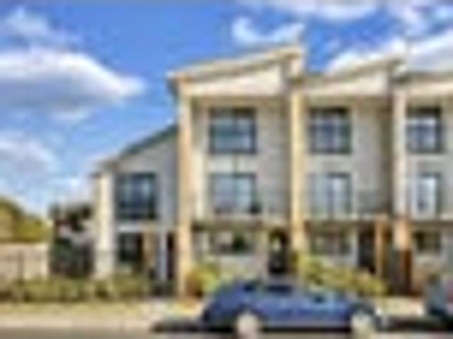 Beachfront Lifestyle with Stunning Water Views