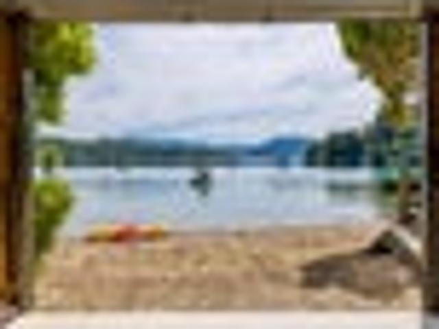 Beachfront rights, boatshed and mooring
