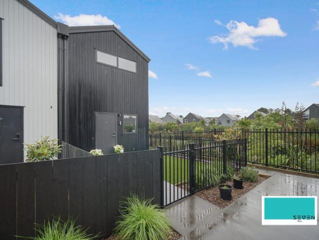 Beachlands, 2 bedrooms