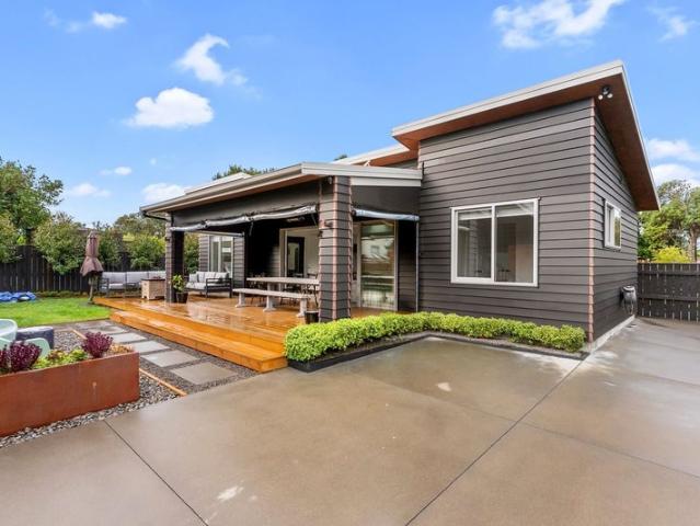 beachlands, 2 bedrooms