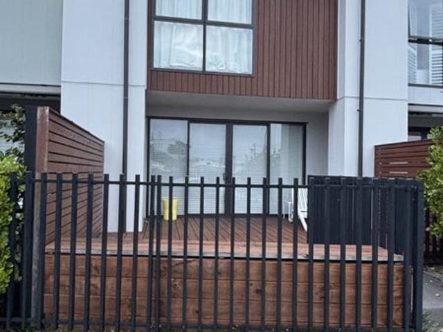 beachlands, 2 bedrooms