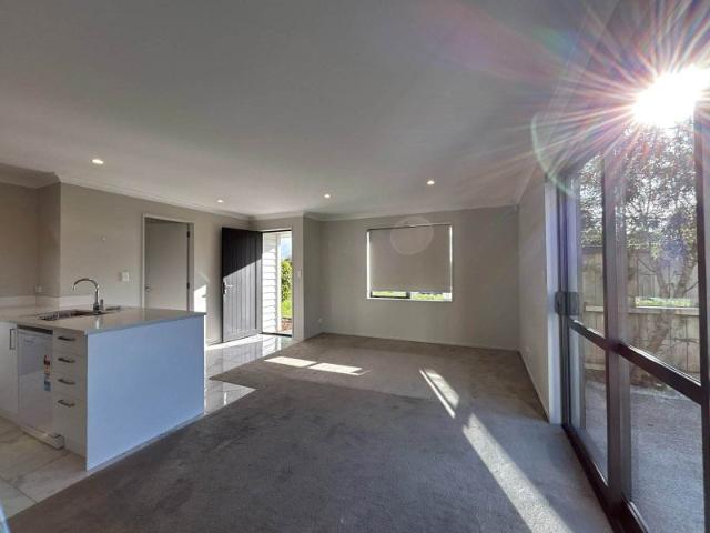 Beachlands, 2 bedrooms