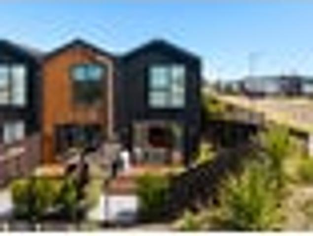 Beachlands, 2 bedrooms, $620 pw