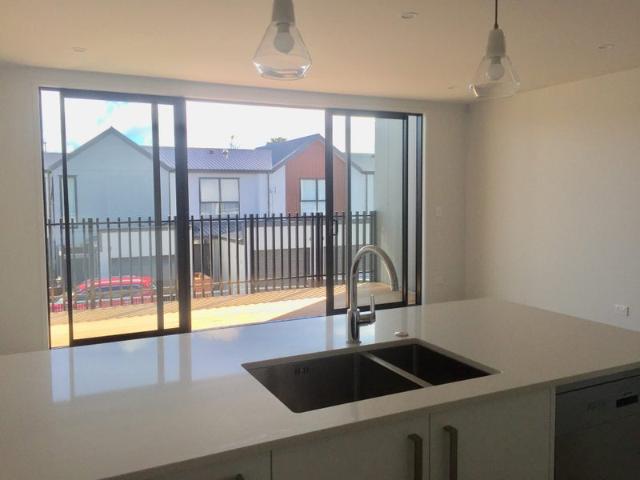 beachlands, 2 bedrooms