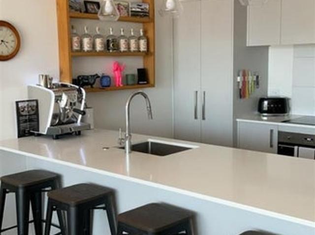 beachlands, 2 bedrooms