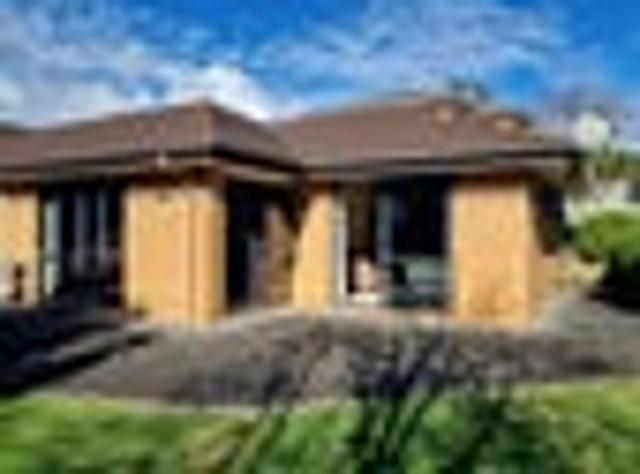 Beachlands, 3 bedrooms, $740 pw