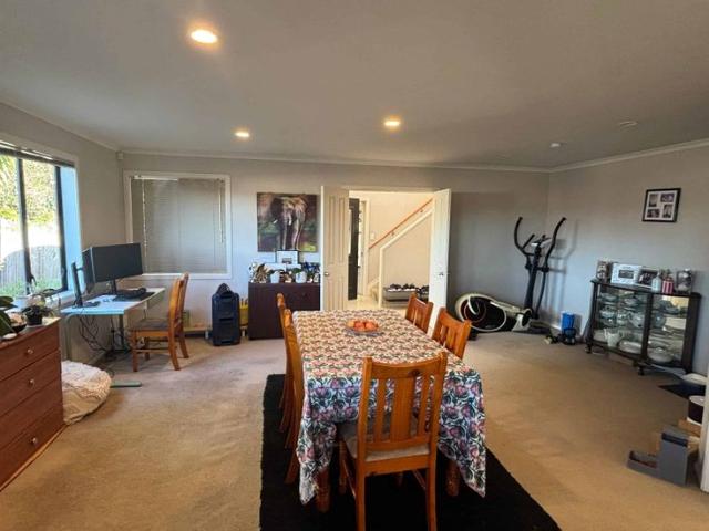 Beachlands, 4 Bedroom Family Home