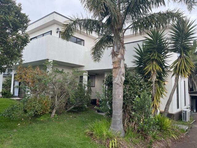 Beachlands, 4 bedrooms