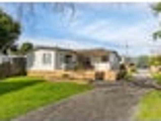 Beachlands, 4 bedrooms, $850 pw