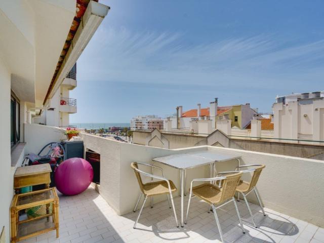 Beachside Duplex 95m² Costa Da Caparica