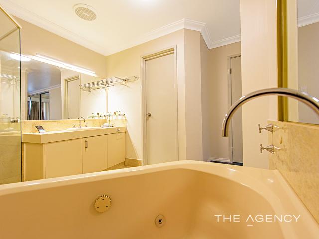 Beachside Investment Opportunity Fully Furnished Abbey Beach Resort Apartment