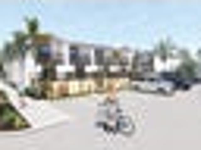 Beachside Luxury Living!