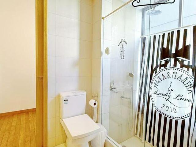 Beacon Heights D12, Condominium