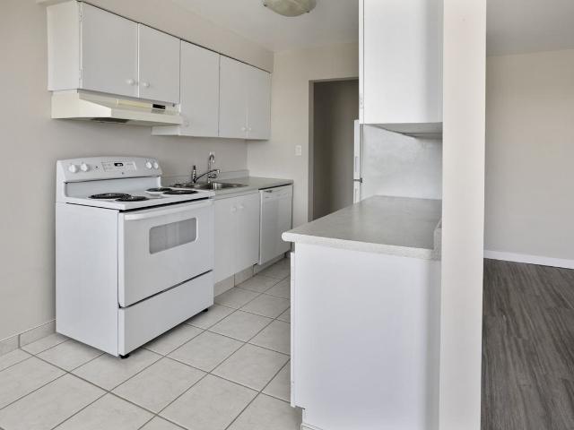 Beacon Tower 1 Bedroom Apartment for Rent at 25 Westmount Rd N, Waterloo, ON N2L 5G7 Downtown Waterloo
