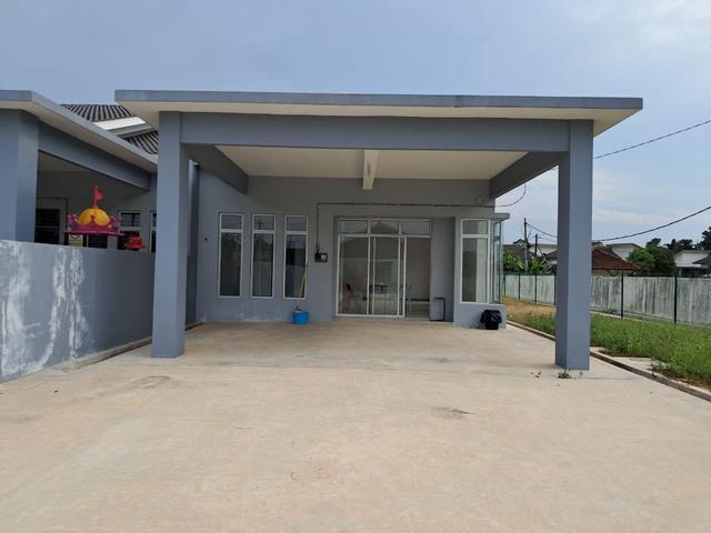 BEBAS BANJIR PORCH MUAT 10 KERETA SemiD Taman Seri Damai Aman Kuantan