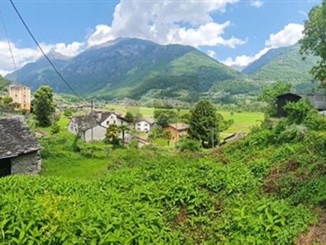 BEBAUBAR IN SONNIGER LAGE MIT FREIEM BLICK