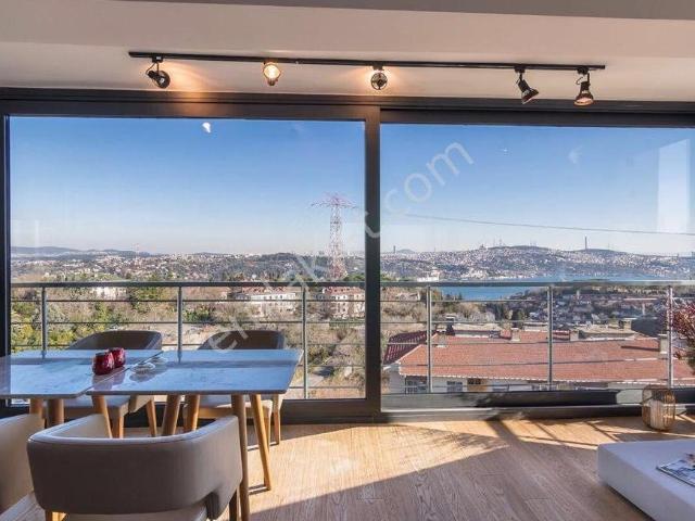 Bebeköy' De Boğaz Manzaralı Eşyalı 3+1 Kiralık Muhteşem Daire