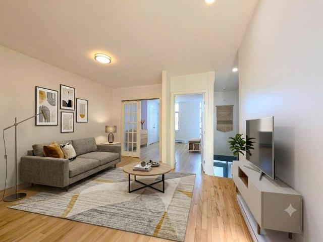 Because You Deserve Renovated 4 1/2, TOP FLOOR, Metro Lasalle,Verdun